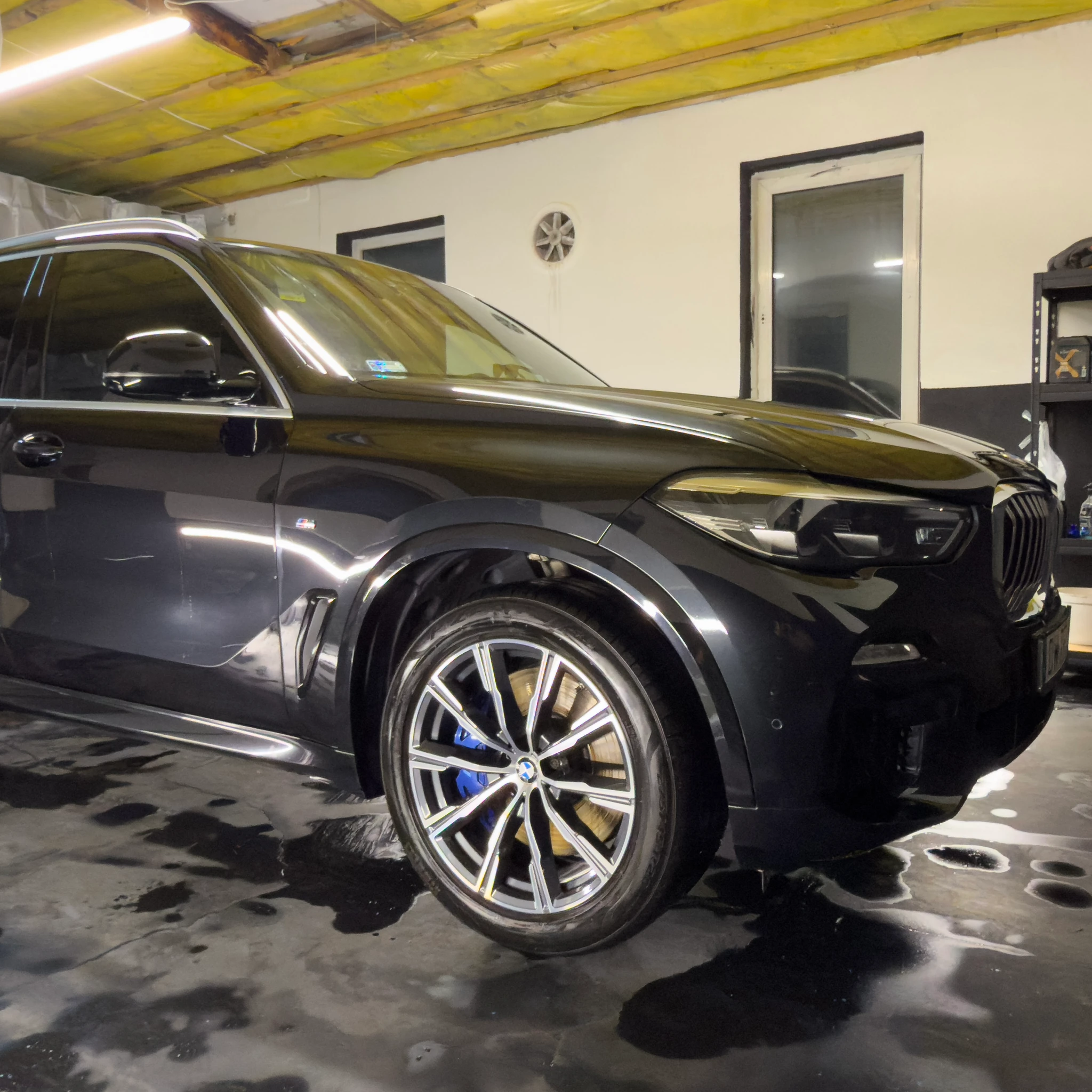 BMW X5 z 2023 roku po korekcie lakieru i powłoce ceramicznej